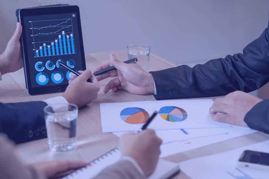 4 Signs Your Sales Incentive Plan Is Costing More Than It Delivers