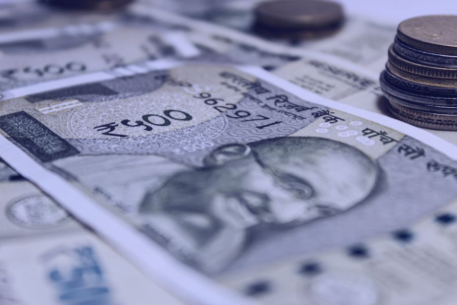 Navigating the Complexity of Banking Sales with Motiwai