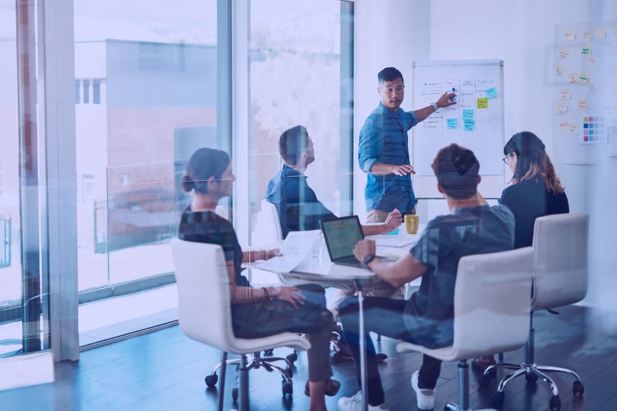 How to Educate Sales Teams on a New Incentive Compensation System